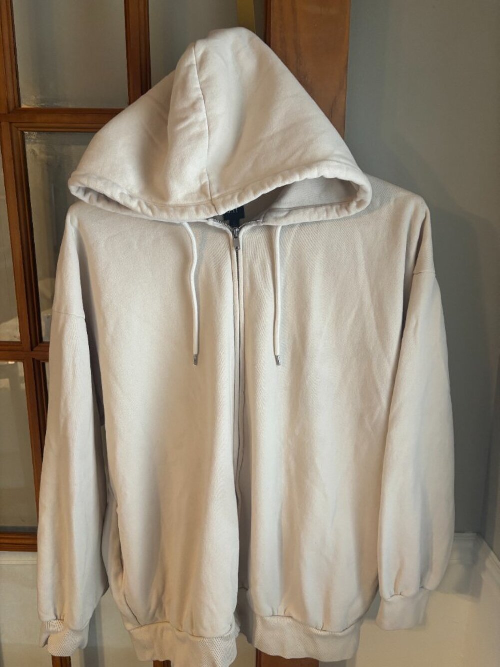 GAP oversized cream-colored full-zip hoodie SZ: L